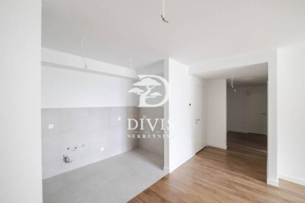Slika 1 - Kneza Višeslava, Trosoban stan na prodaju, 83m2, 268.800€